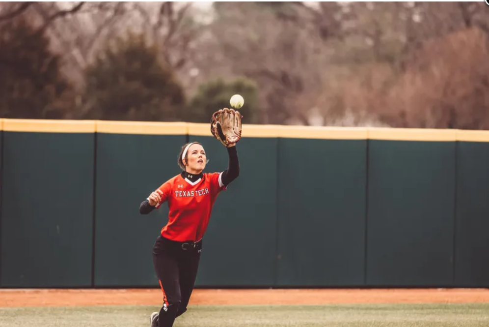 2 Simple Adjustments to Make You a Better Outfielder